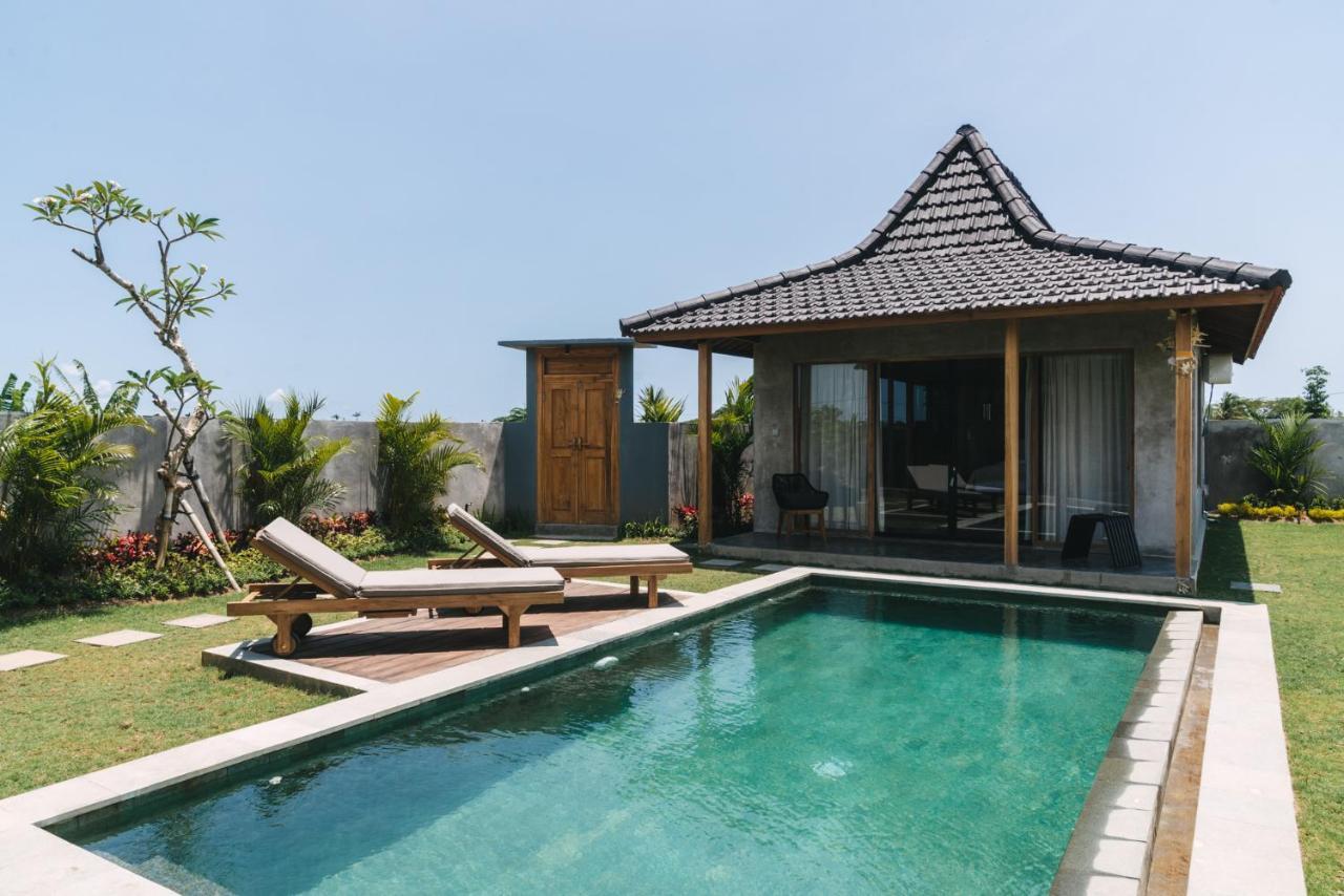 Chic Designer - Steps From Lima Villa Canggu