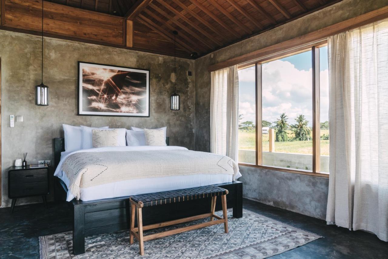 Chic Designer - Steps From Lima Villa Canggu