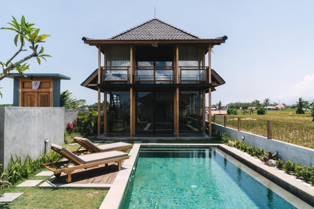Chic Designer - Steps From Lima Villa Canggu